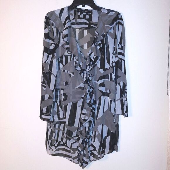Victoria M Ortiz Women's Blouse Gray/Black Pattern  Size L - Picture 1 of 5